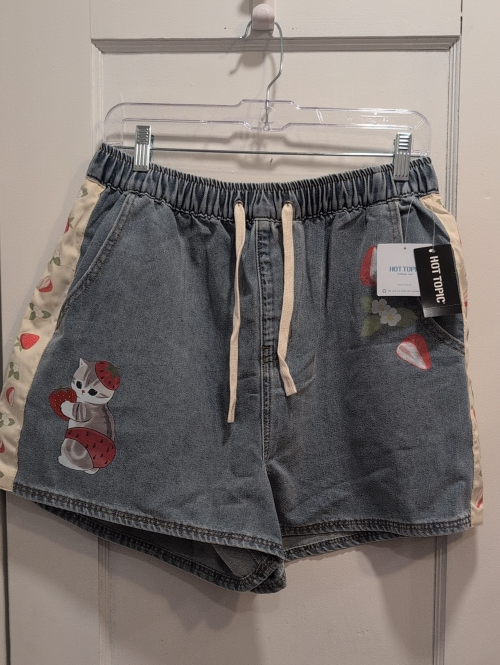 Hot Topic X Mofusand Light Denim Shorts with Cat & Strawberry Motifs